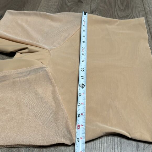 NWOT HoneyLove The SuperPower Short High Waist Mid Thigh Nude Shapewear Size 1X - Picture 7 of 11